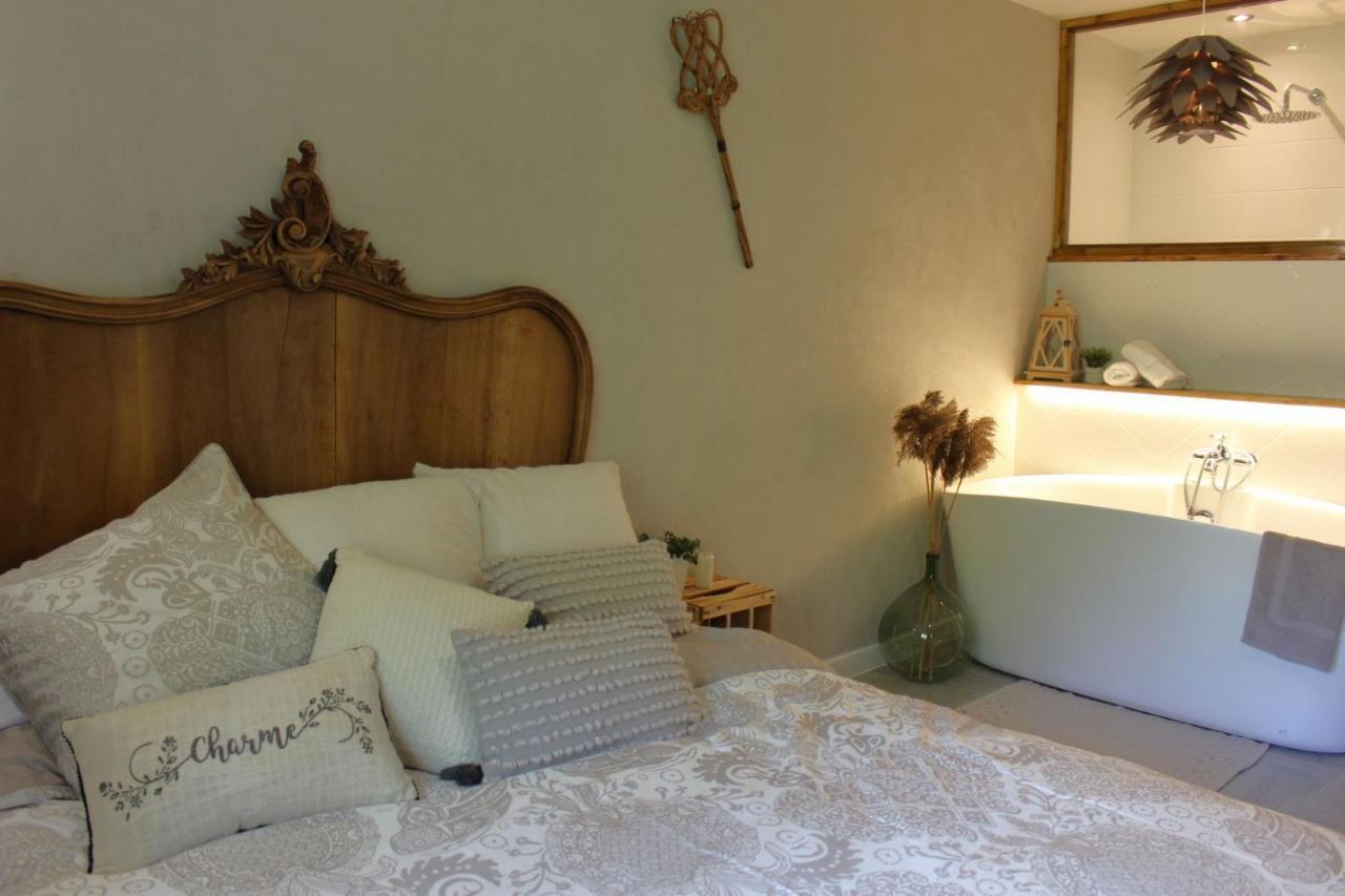 Bed and Breakfast Le Petit Bégou Saint-Auban-d'Oze Exterior foto