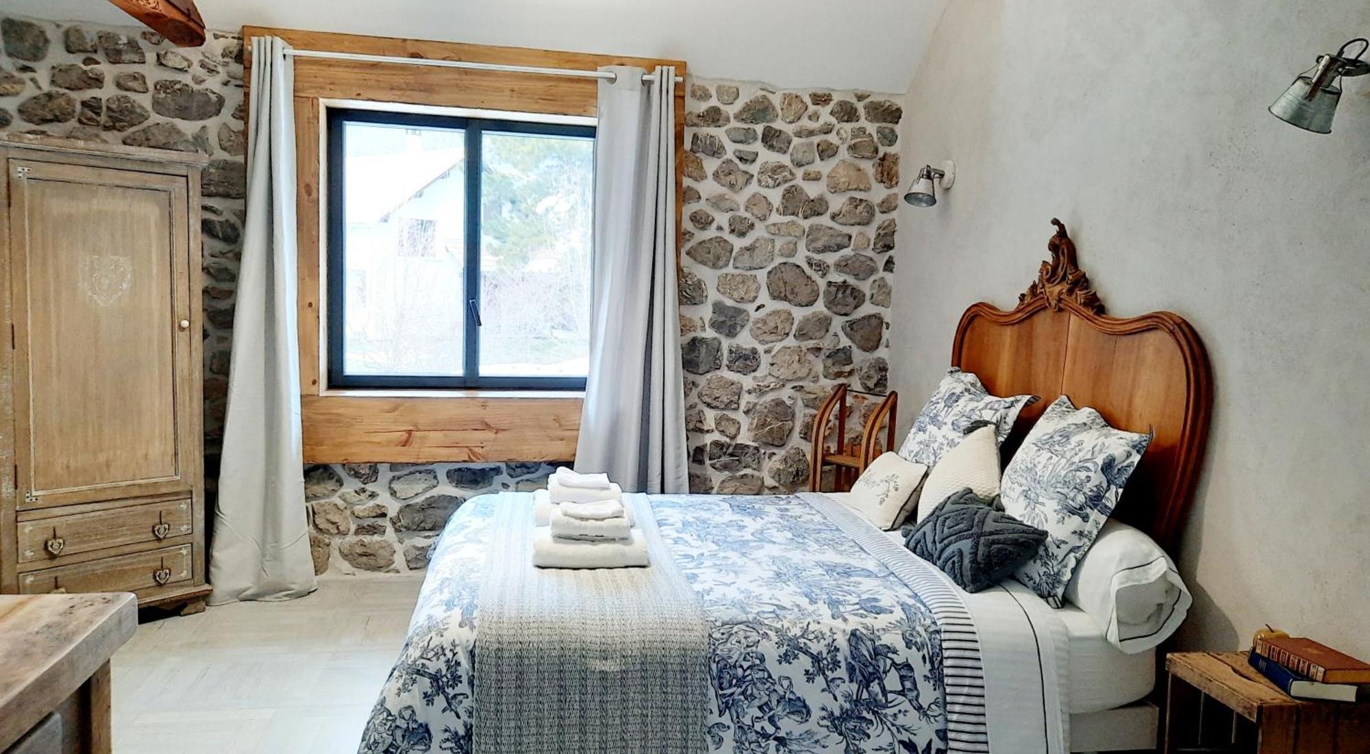 Bed and Breakfast Le Petit Bégou Saint-Auban-d'Oze Exterior foto